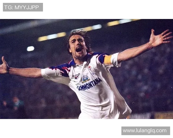 脚踏风云争斗志 英雄迟暮球场梦足球球星传奇诗意映像